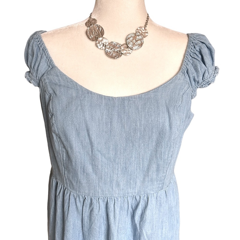 🌻 Old Navy Ruffle Tier Chambray Dress - Picture 3 of 4